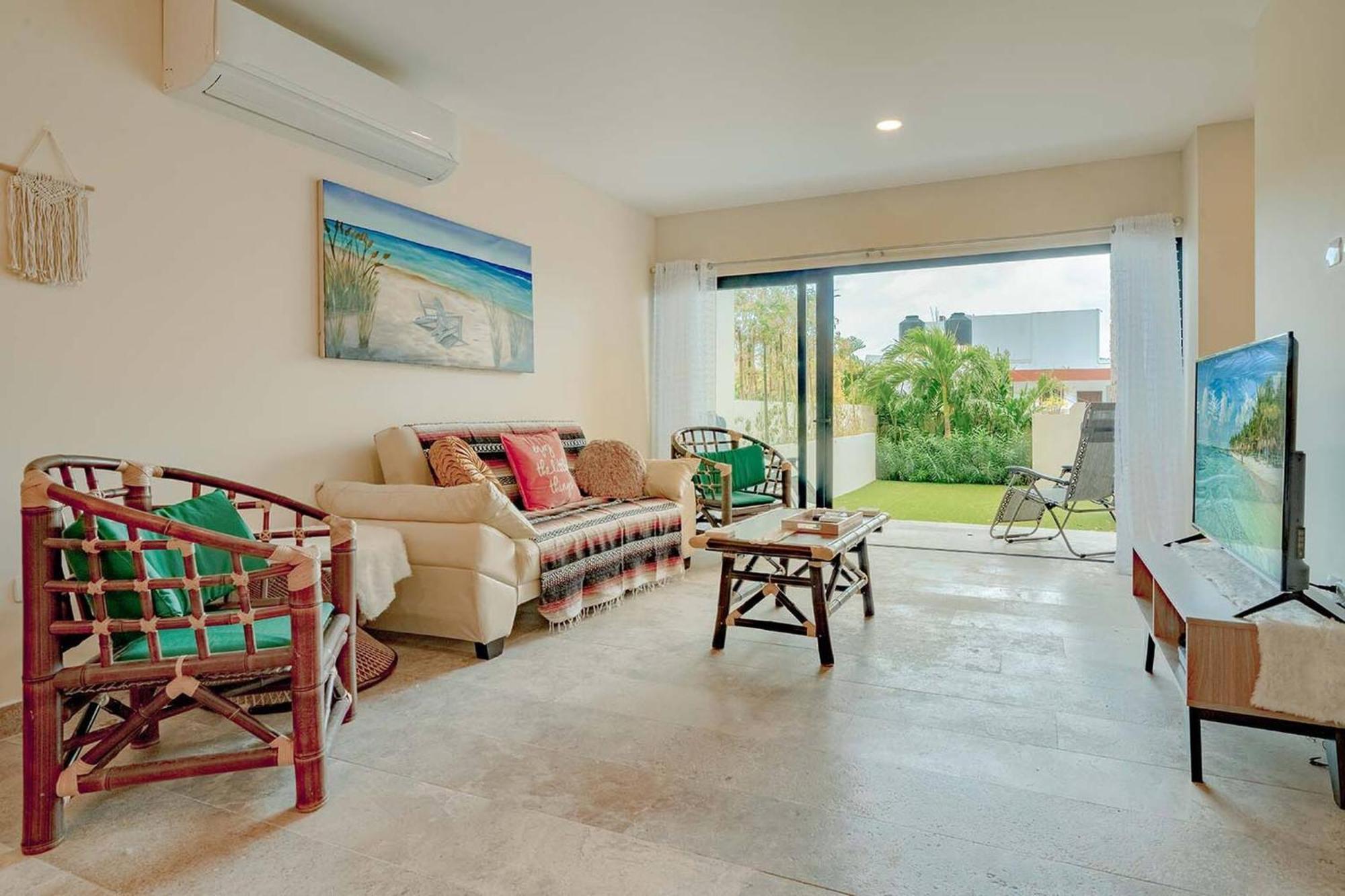 Oasis - 2 Bedroom With Pool, Gym, Private Terrace - At Veranto *