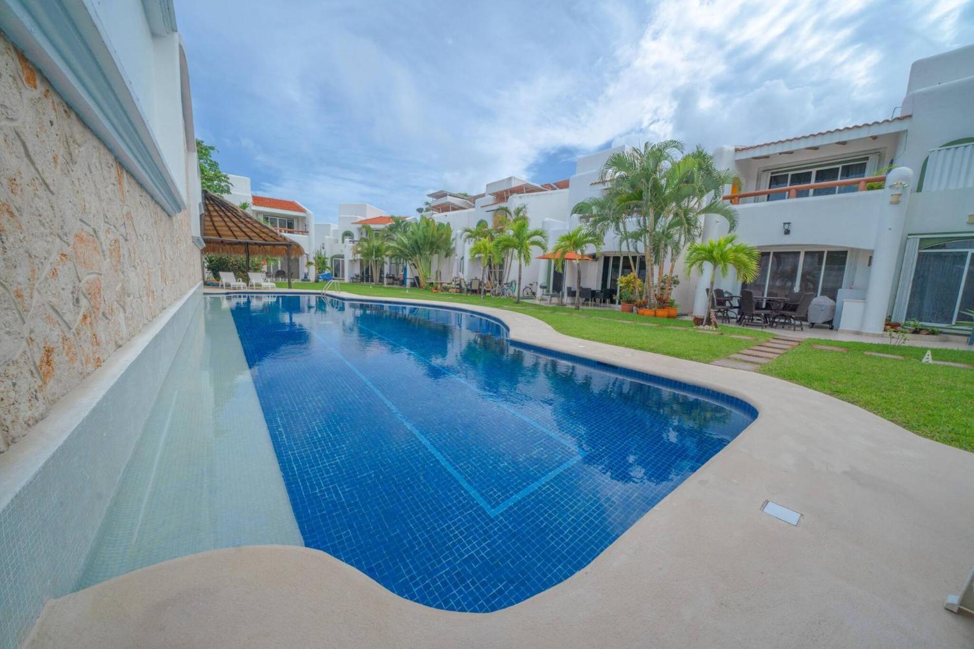 3 Bedroom With Pool - At Playacar Ii - Mayamar G1 *