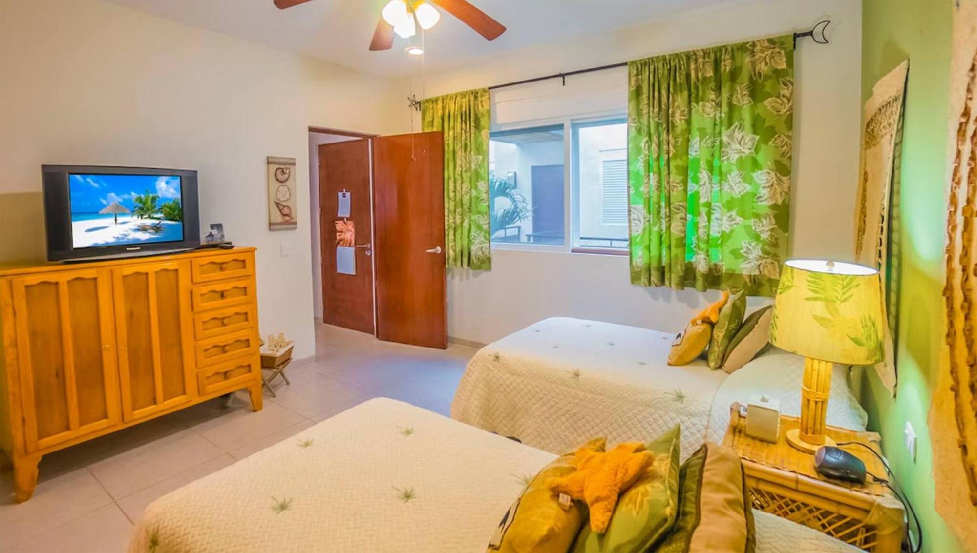 Luxury 2 Level Penthouse With 2 Bedroom - Only 3 Blocks From The - Meridian 310 Casa de férias *