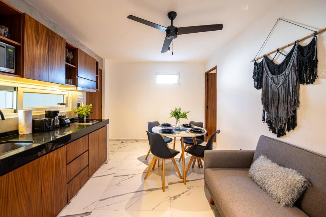 Сasa de vacaciones 1 Bedroom W Rooftop Pool Walk To 5th Ave Playa del Carmen