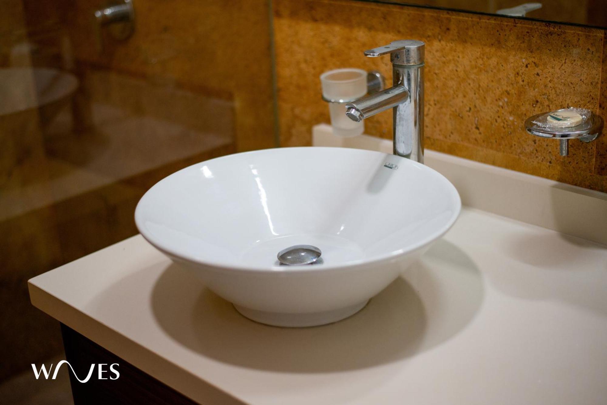 Luminous 1 Br. Steps Away From The Playa del Carmen