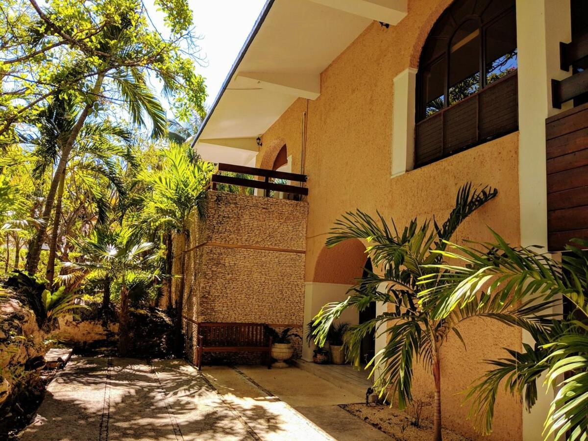 Steps To Sleep 29 Largest Pool In Playa * Playa del Carmen