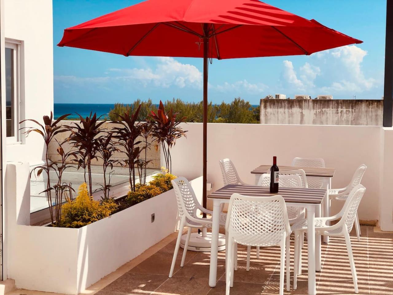 Stylish Steps From 5th Ave And Apartamento Playa del Carmen