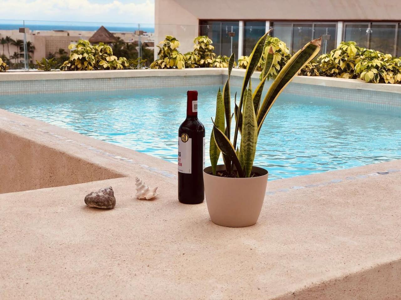 Stylish Steps From 5th Ave And Playa del Carmen