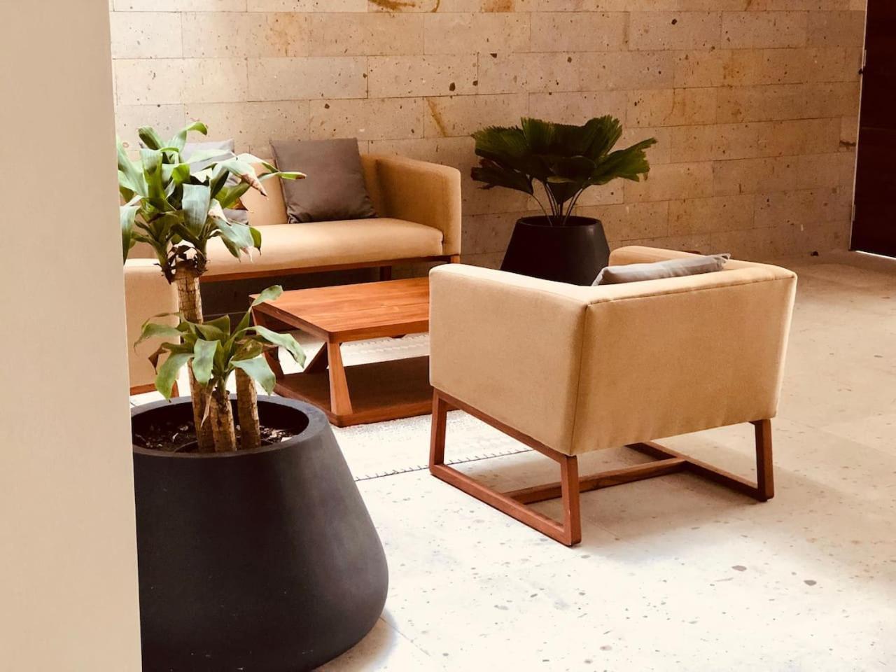 Stylish Steps From 5th Ave And Apartamento