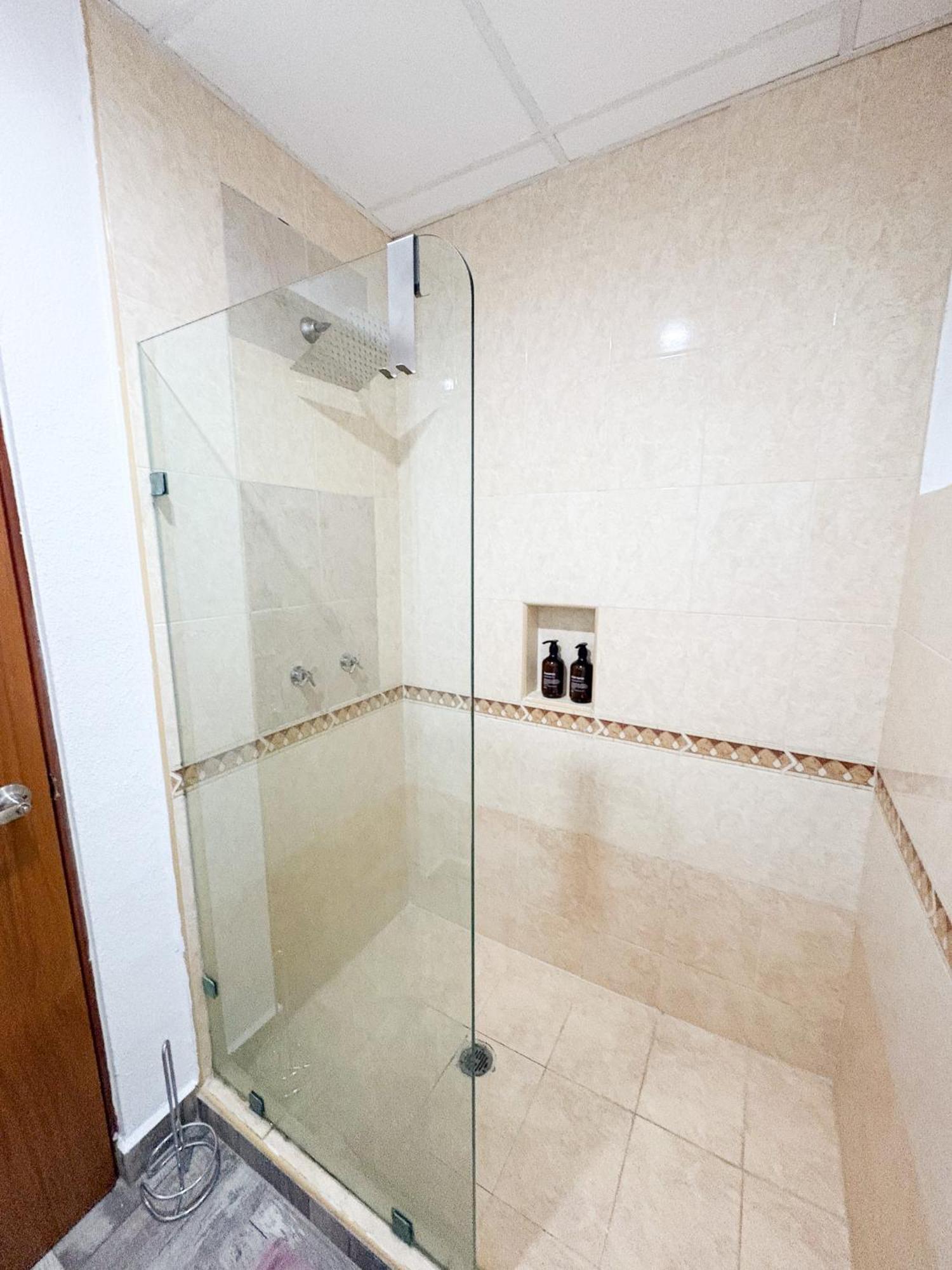 Modern 2br Apt-3 Baths-pool-wi-fi-steps To Apartment Playa del Carmen
