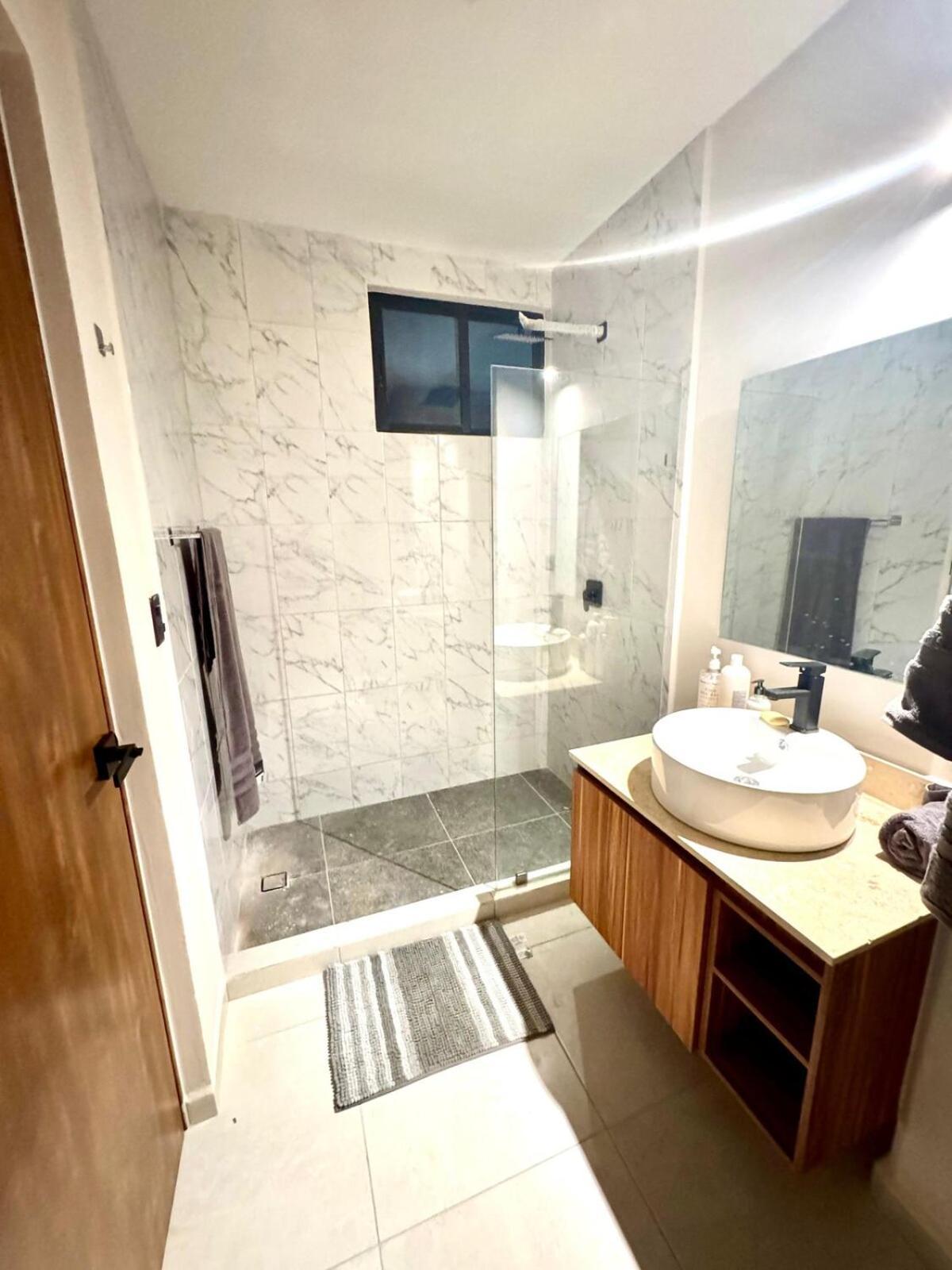 New 3-bedroom In