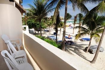 Ocean Plaza Condos Hotel 3*