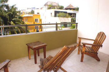 Hotel Ocean Plaza Condos Playa del Carmen