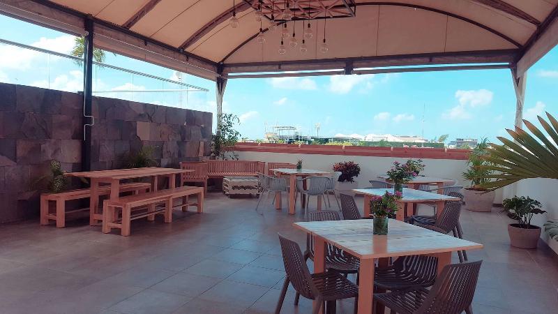 Soho Playa Khách sạn