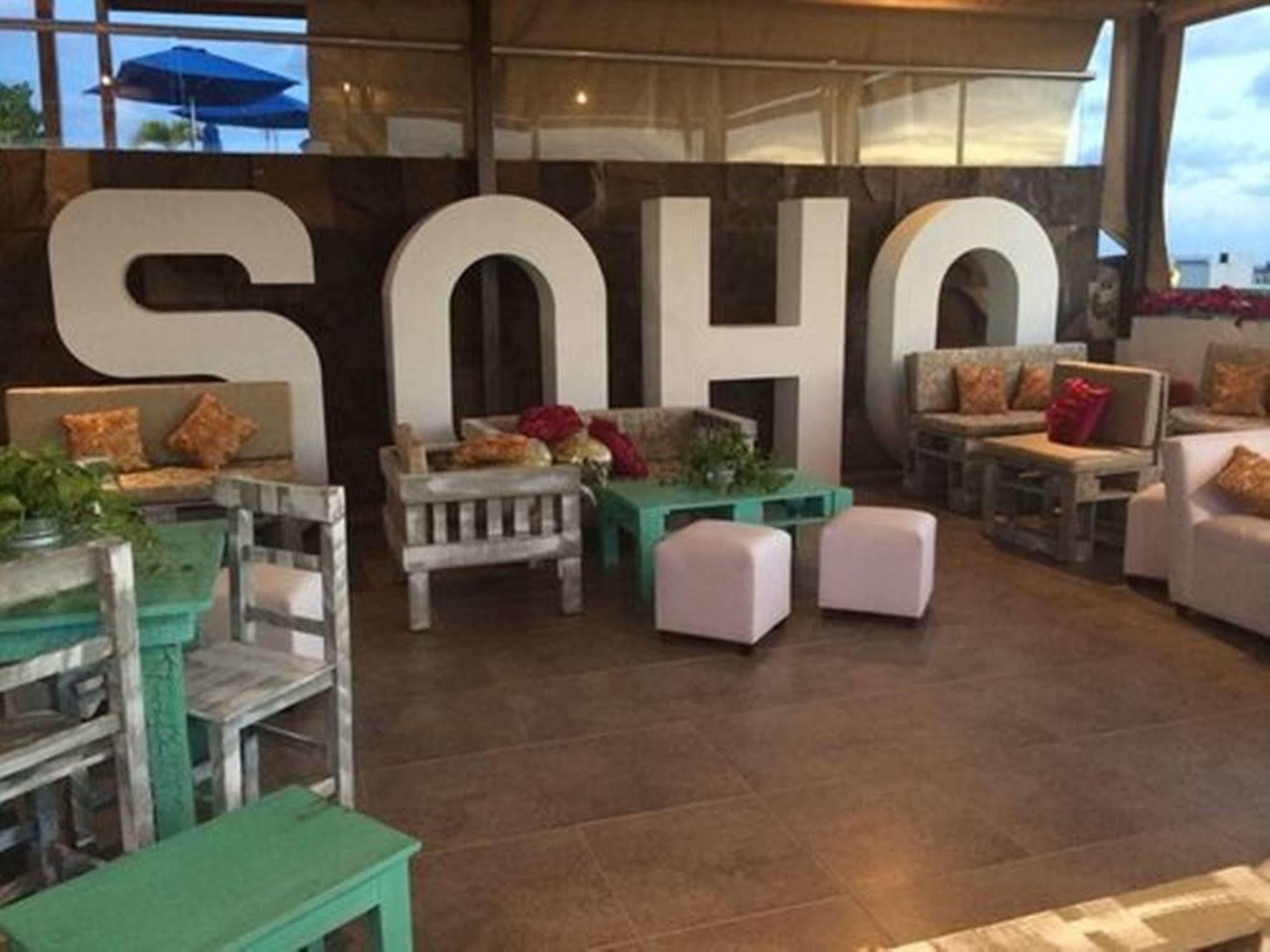 Soho Playa Khách sạn 4*
