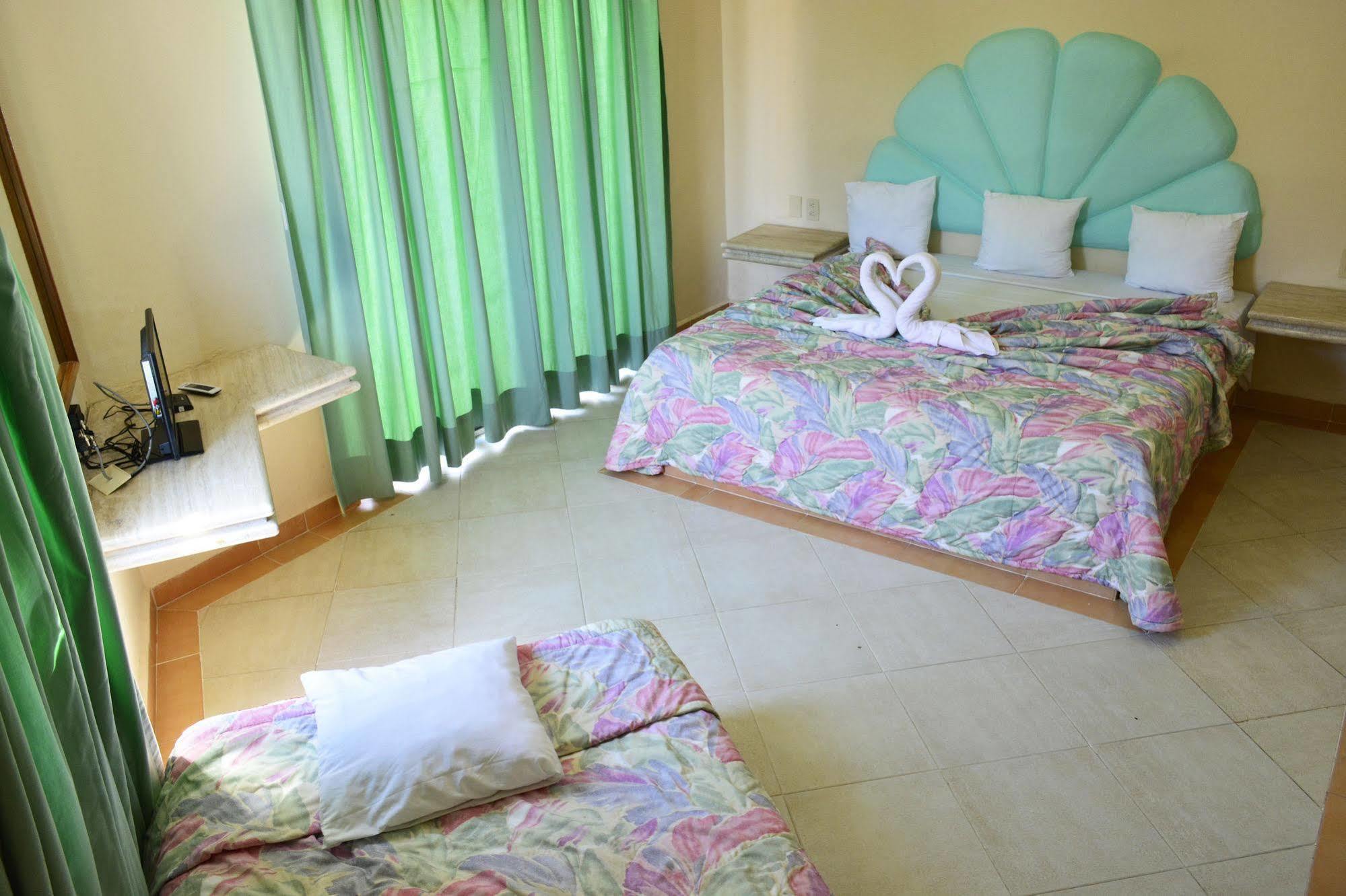 Hotel Balance (adults Only)
