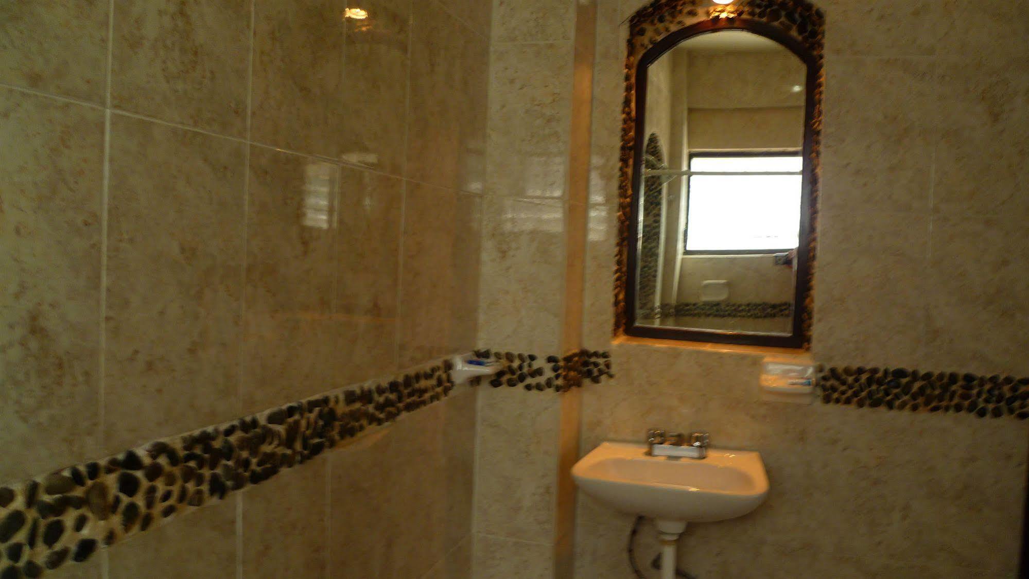 Hotel Boutique Delfin 5th Avenue 2*