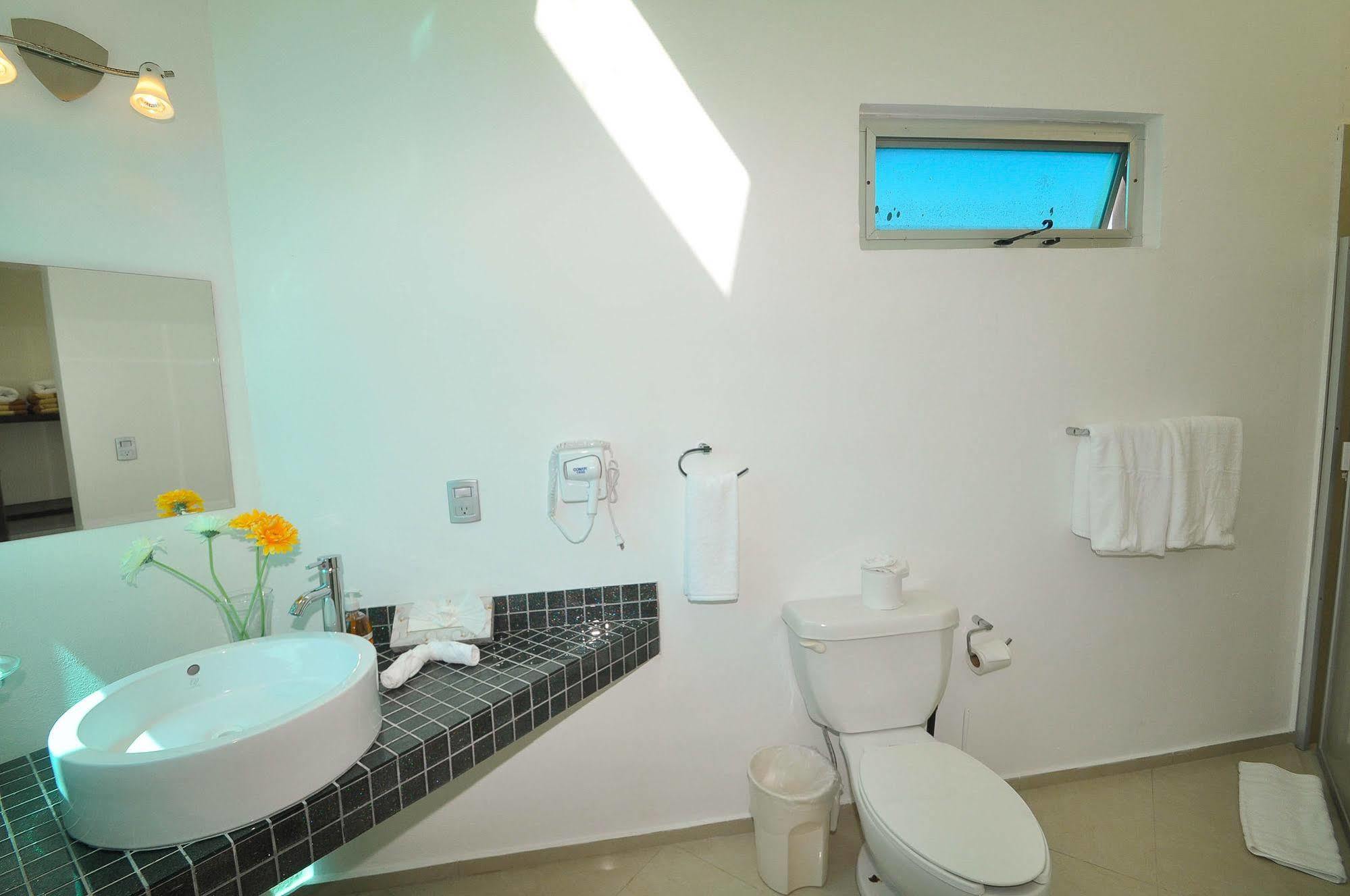 White House By Vimex * Playa del Carmen