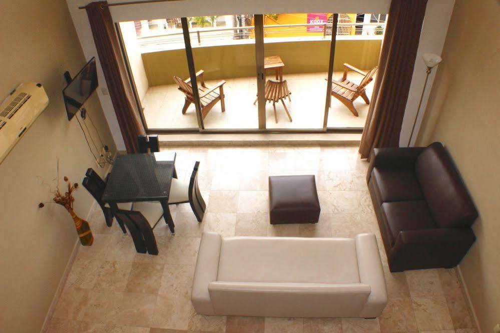 Ocean Plaza Condos 3*