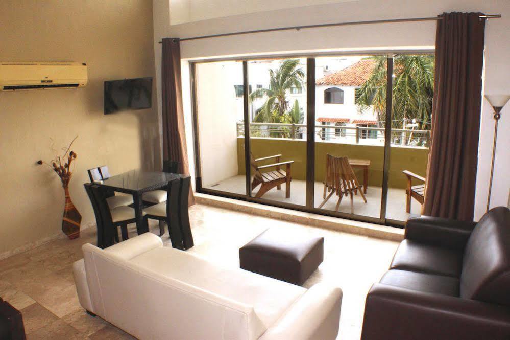 Hotel Ocean Plaza Condos