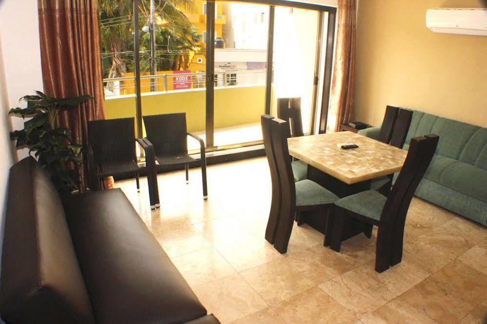 Ocean Plaza Condos 3*