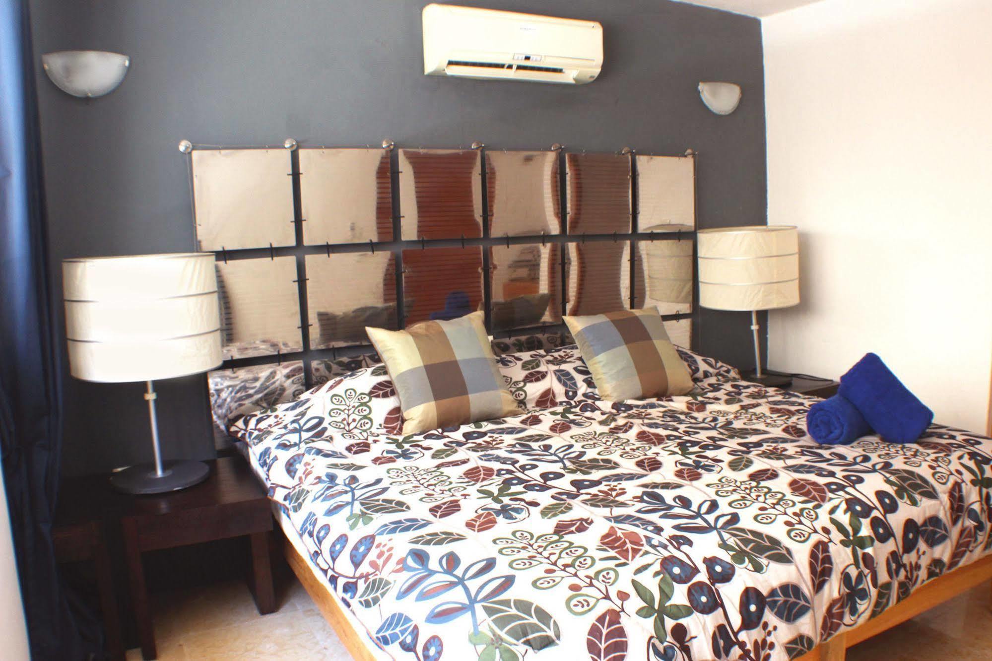 Ocean Plaza Condos 3*