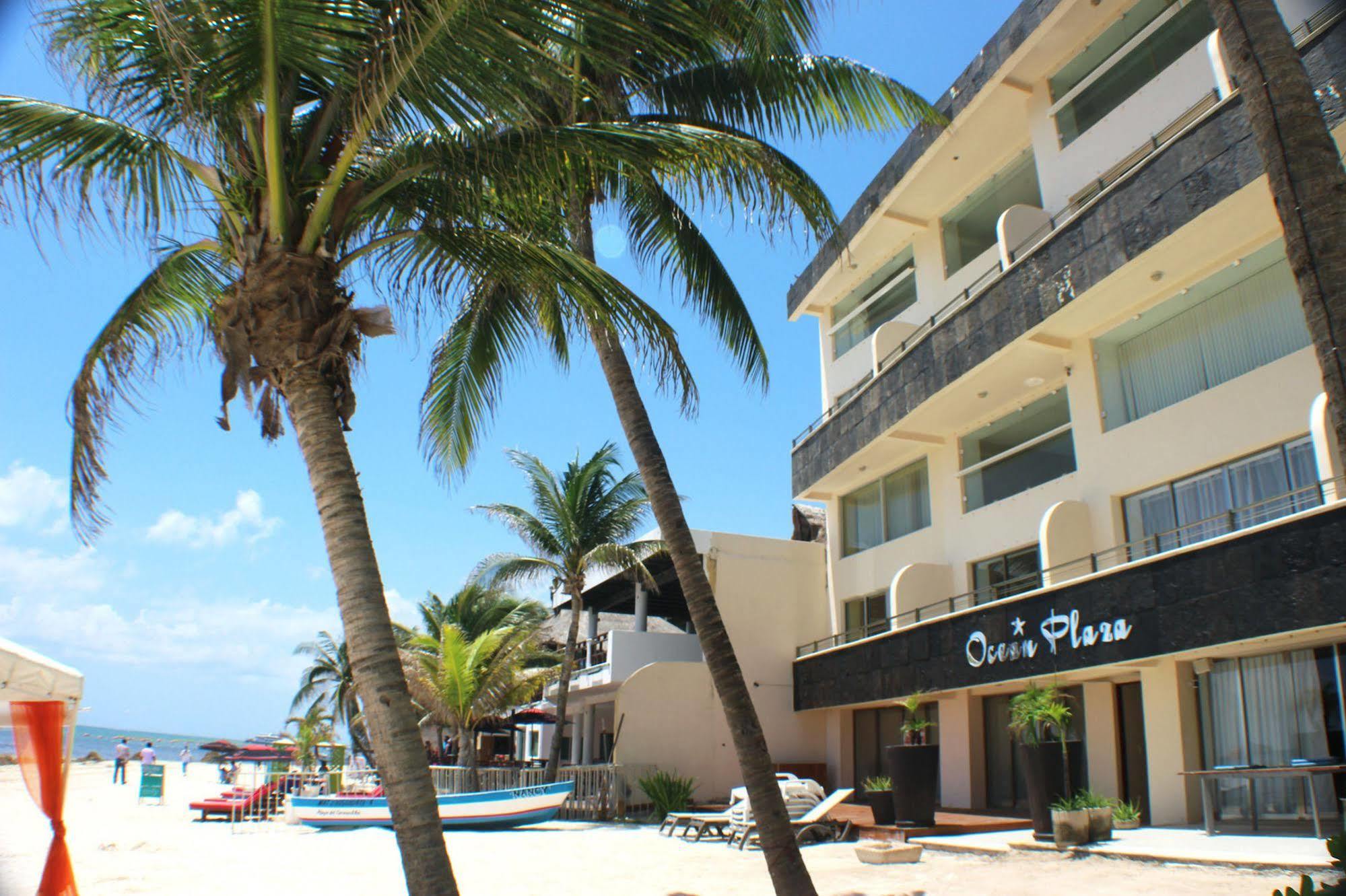 Hotel Ocean Plaza Condos 3*