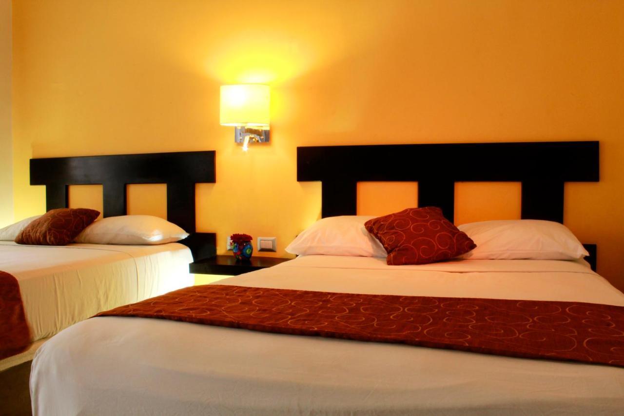 Khách sạn Nautilus Playa del Carmen