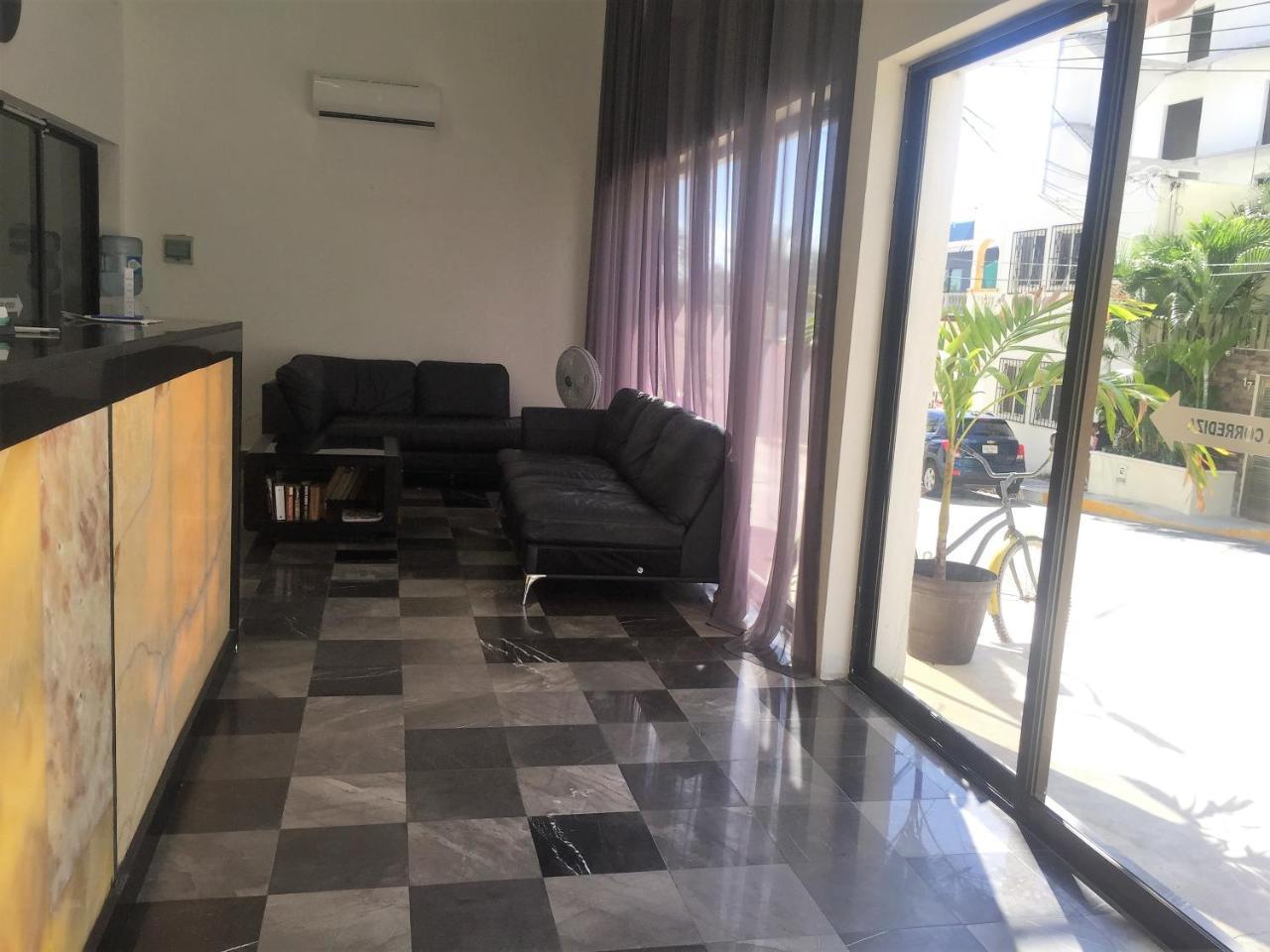 Las Perlas Aparthotel 3*