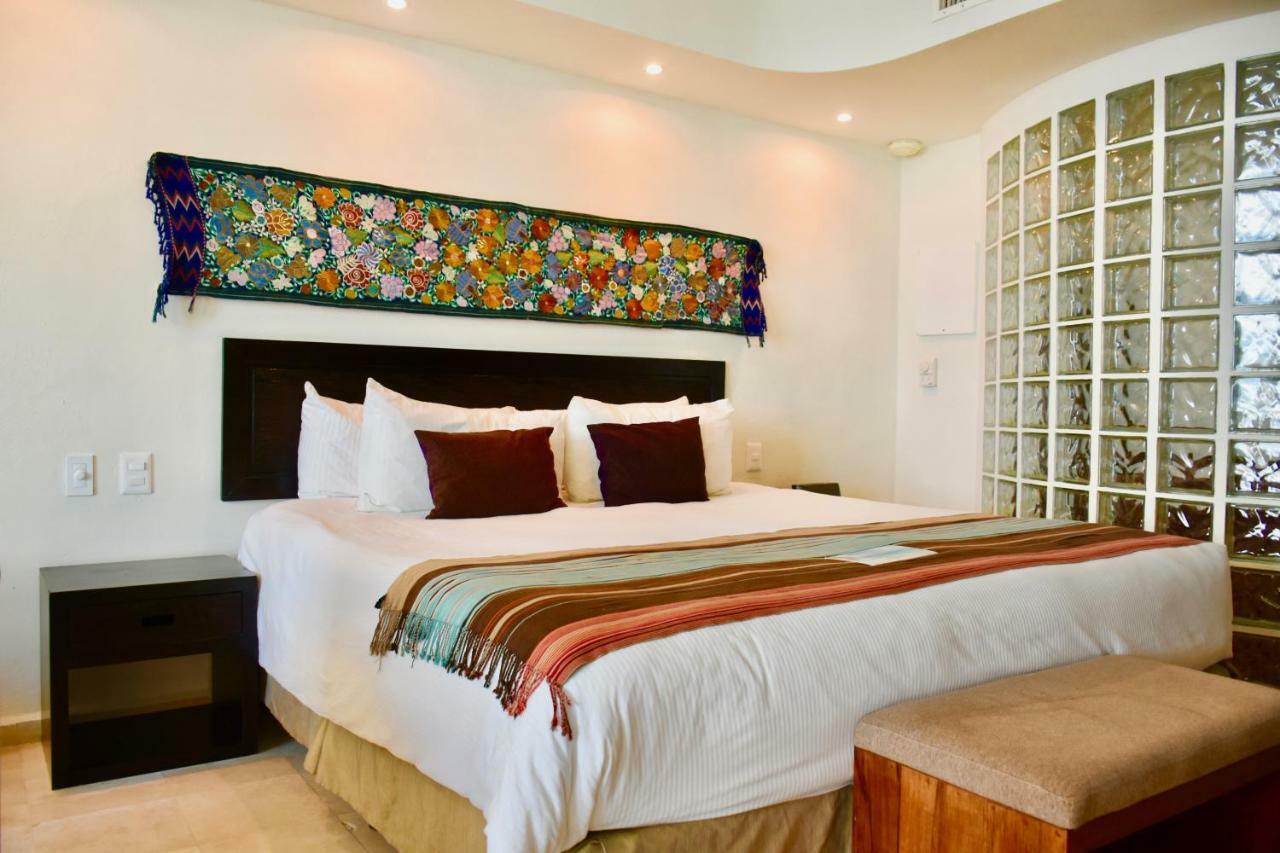 Playa Palms Khách sạn