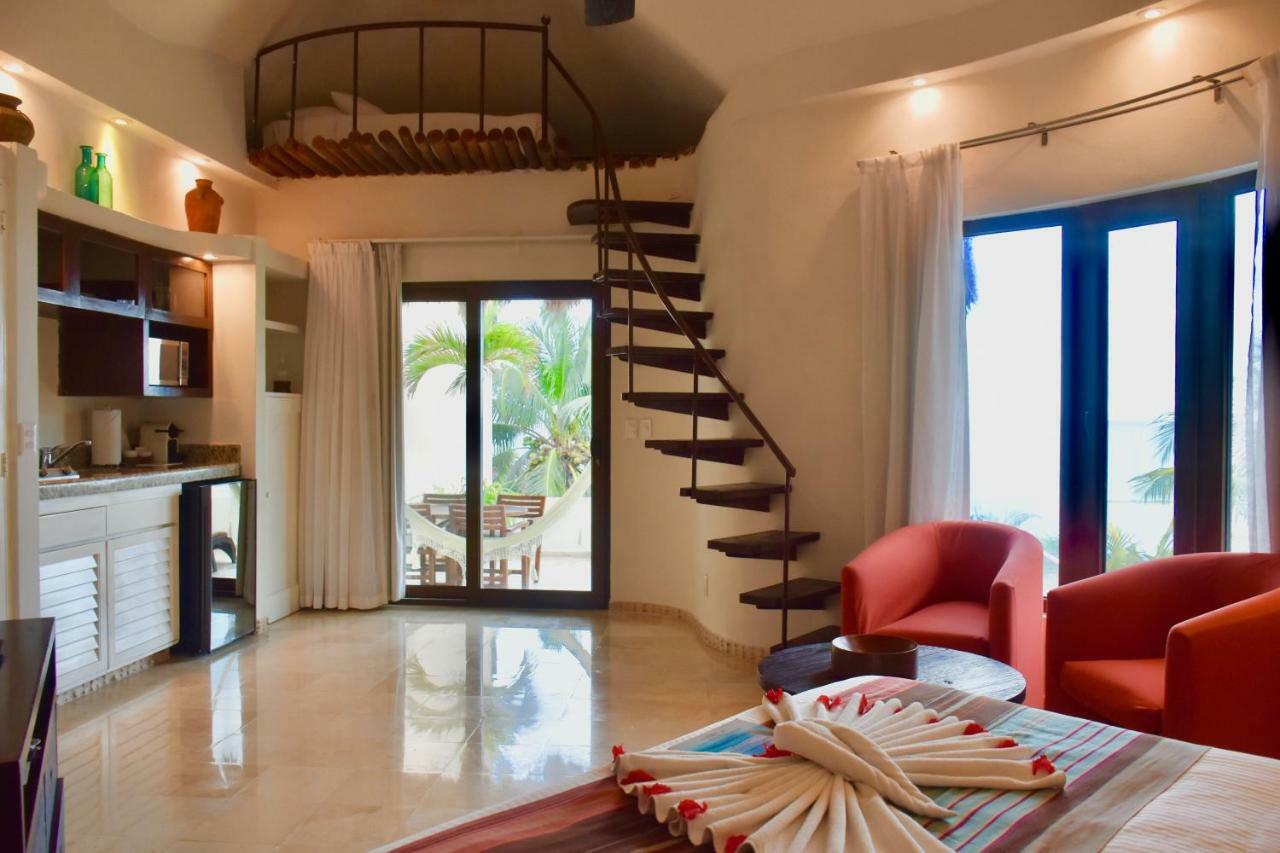Playa Palms Khách sạn