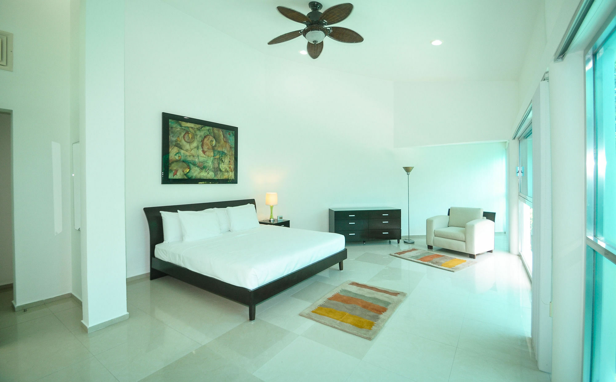 White House By Vimex *