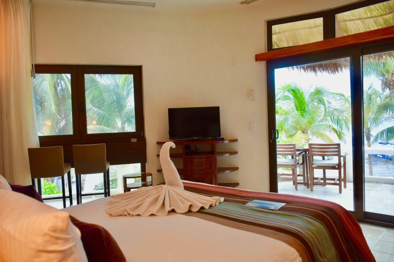 Khách sạn Playa Palms 4*