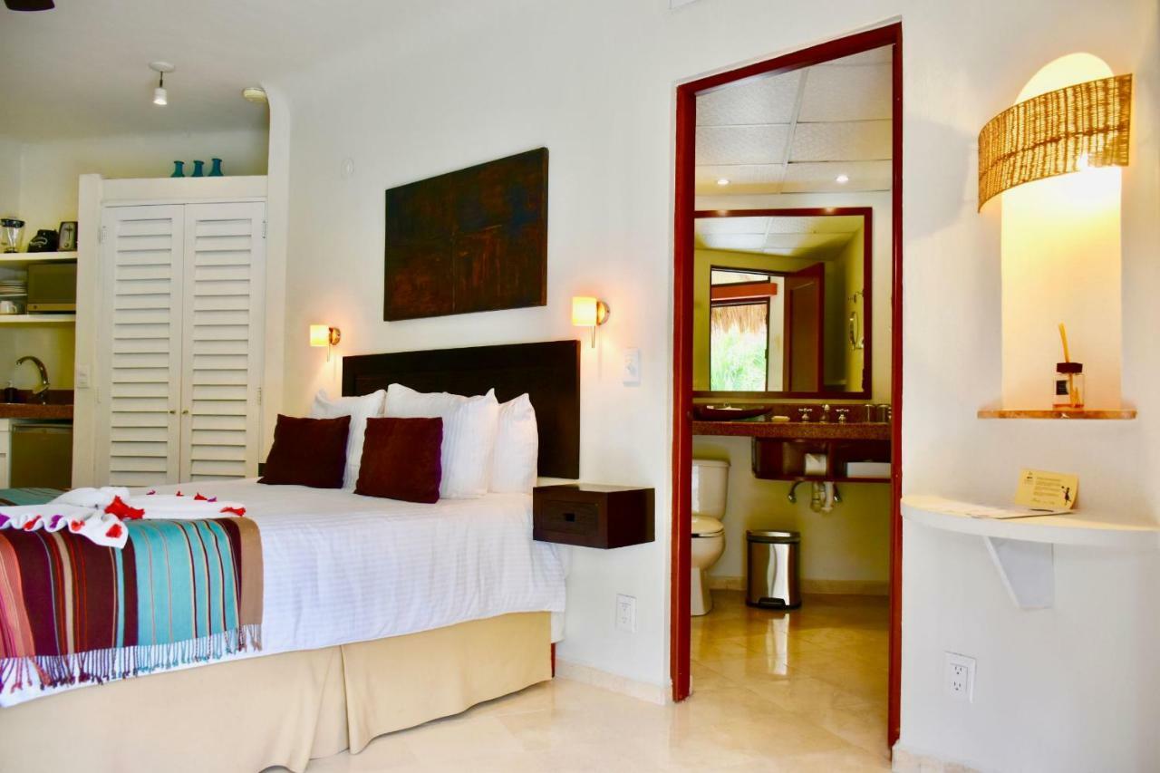 Playa Palms Khách sạn