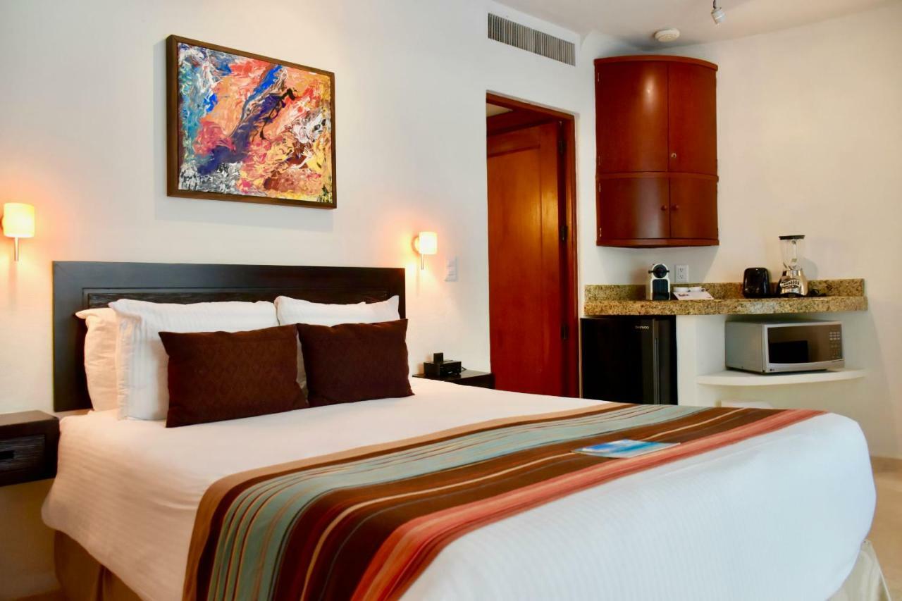Khách sạn Playa Palms Playa del Carmen
