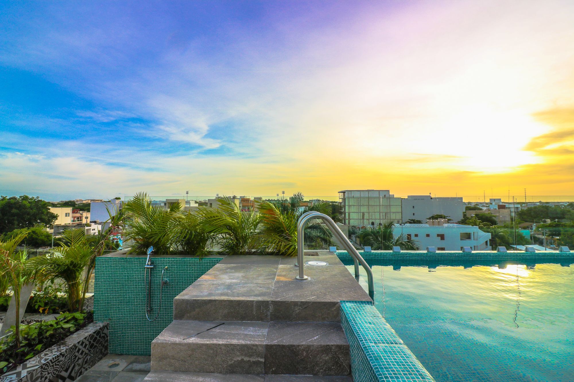 The Furlough Fur303 Hotel 3*