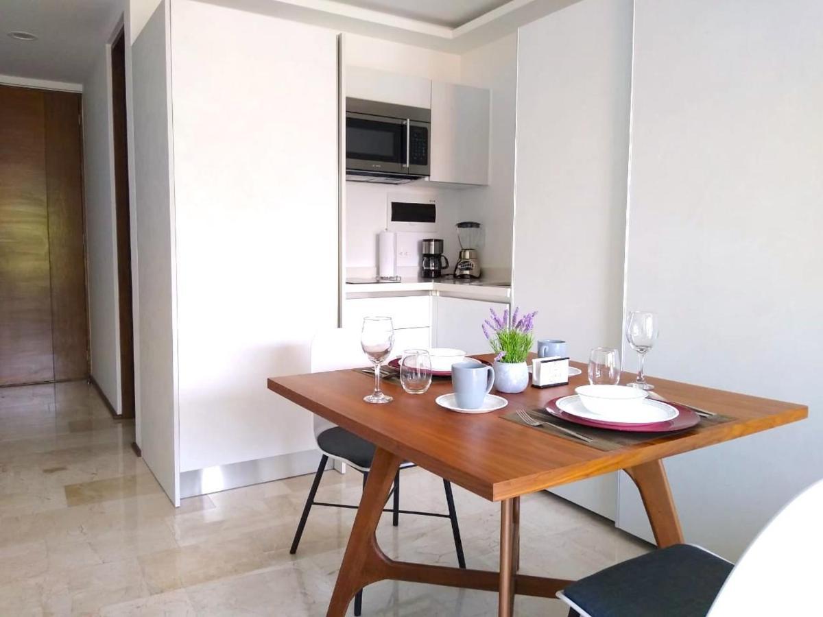Apartamento Ocean View From The Rooftop Pool Only One Block To The Beach, For 2